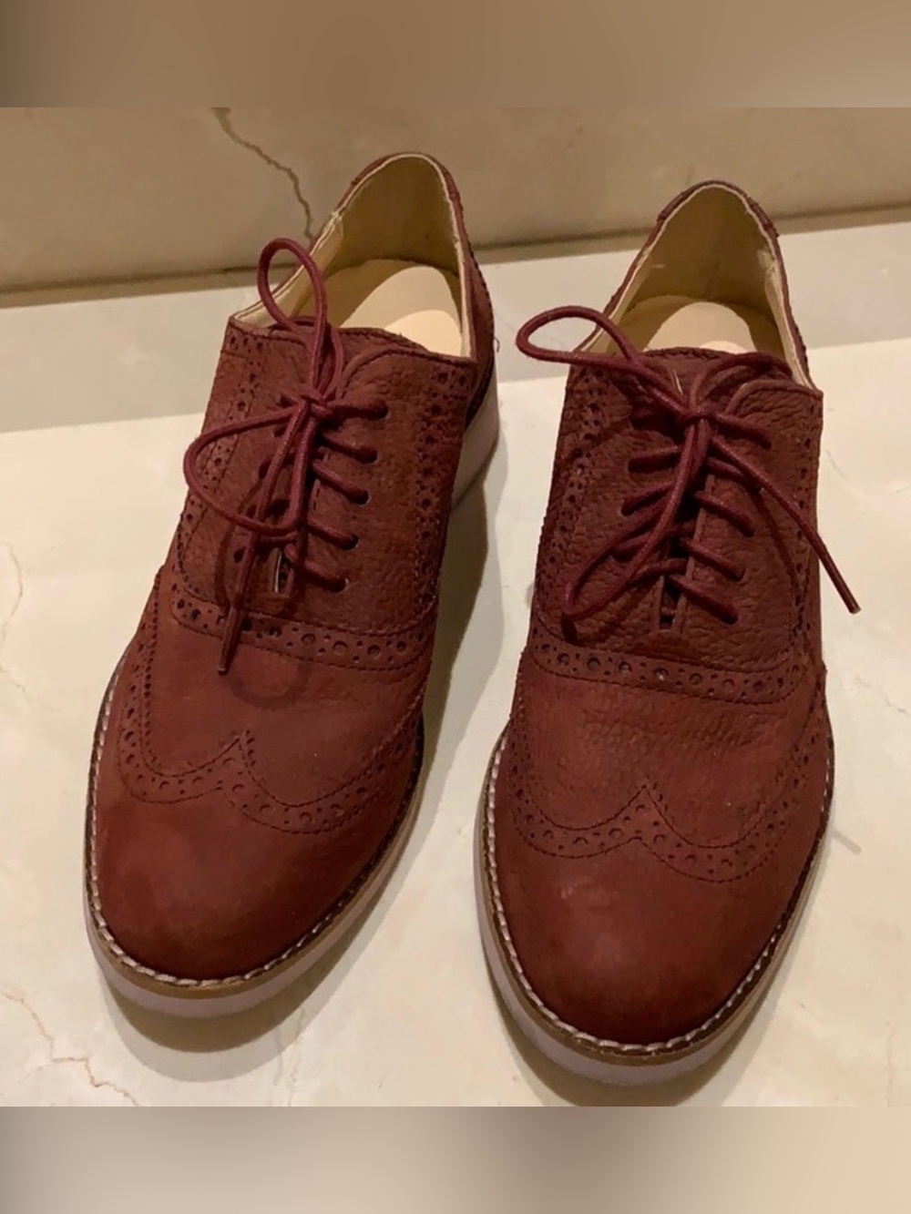 Ladies Lace -Up Wingtip Oxford in Burgundy Nubuck suede